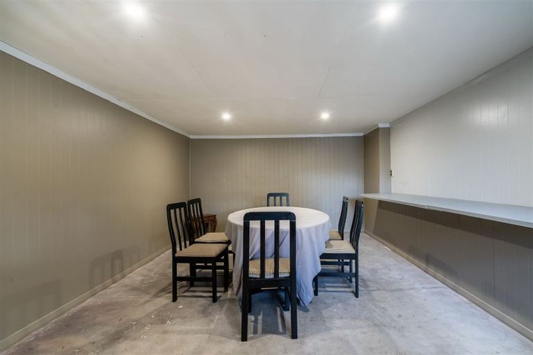 Photo of property in 44 Kohekohe Street, New Lynn, Auckland, 0600