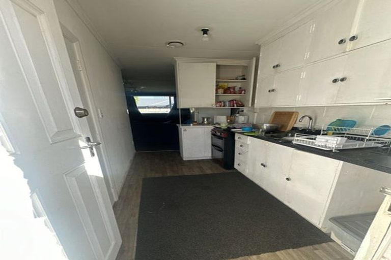 Photo of property in 31 Knowles Street, Terrace End, Palmerston North, 4410