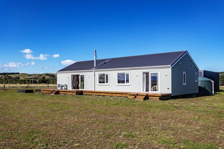 Photo of property in 86 Racecourse Road, Amberley, 7482