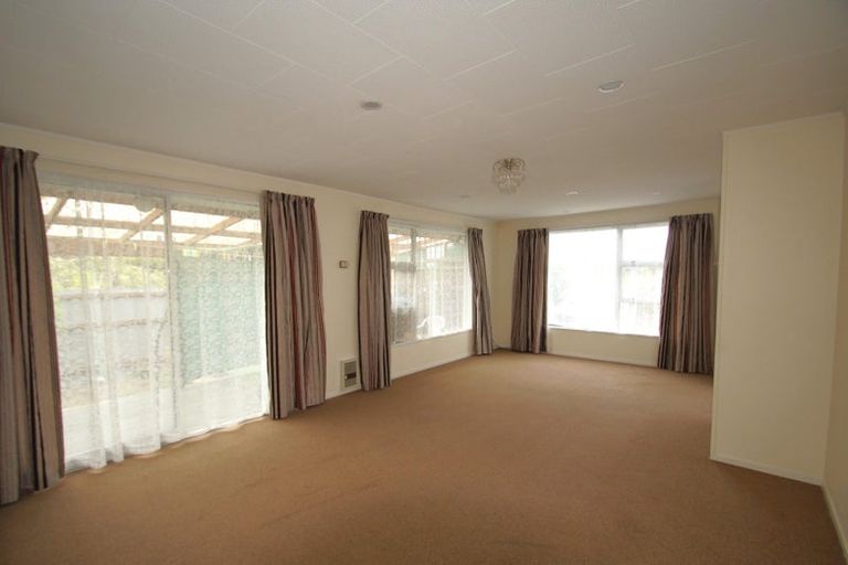 Photo of property in 11 Zenith Place, Hei Hei, Christchurch, 8042