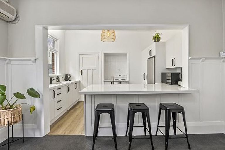 Photo of property in 214 Musselburgh Rise, Andersons Bay, Dunedin, 9013