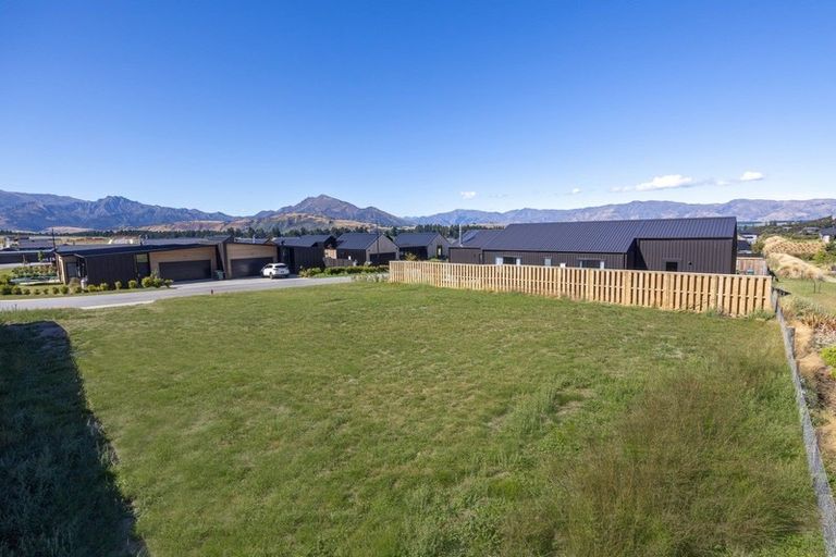 Photo of property in 16 Robrosa Street, Wanaka, 9305