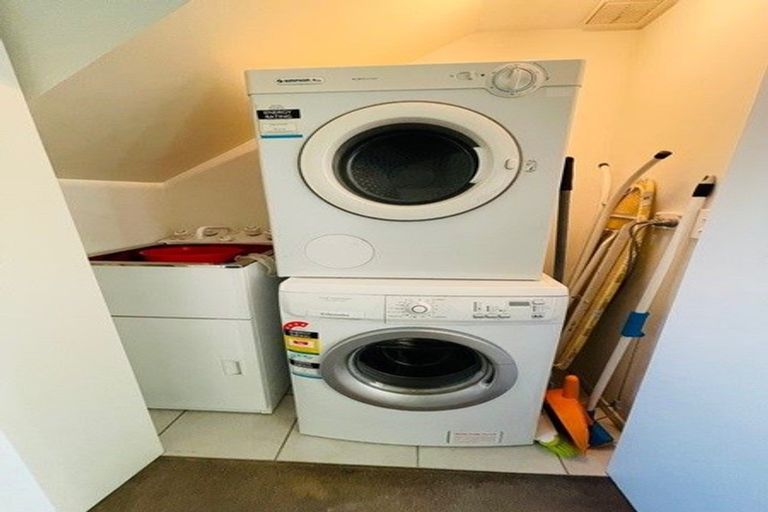 Photo of property in 3/25 Opito Way, East Tamaki, Auckland, 2013