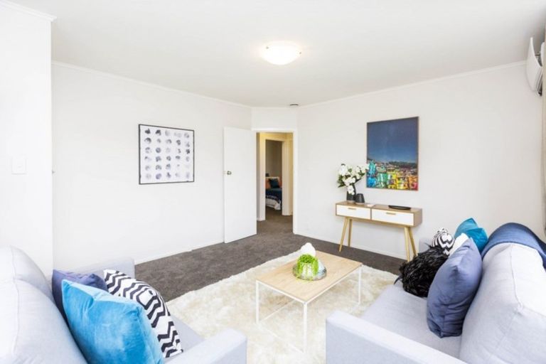 Photo of property in 1/19 Clouston Park Road, Clouston Park, Upper Hutt, 5018