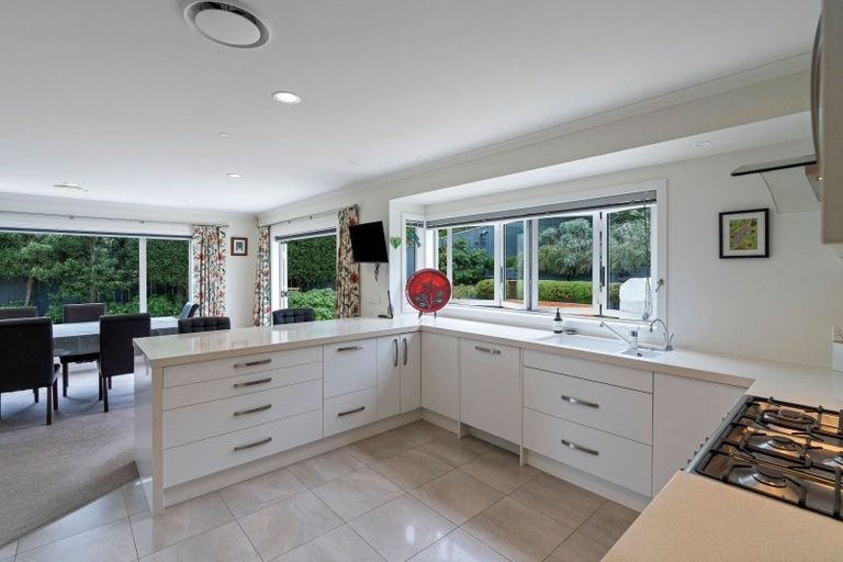 Photo of property in 11 Byron Brown Place, Otaki Beach, Otaki, 5512