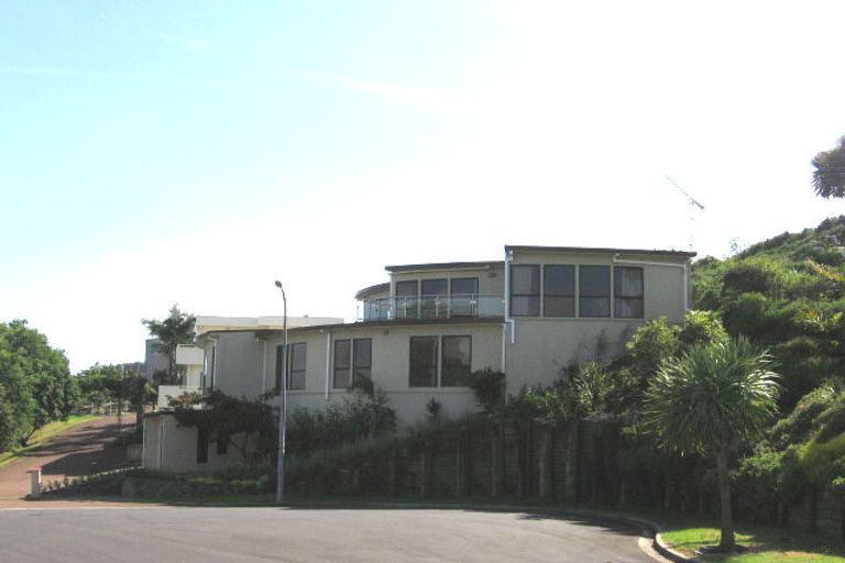 Photo of property in 17 Cove Lane, Mount Wellington, Auckland, 1060