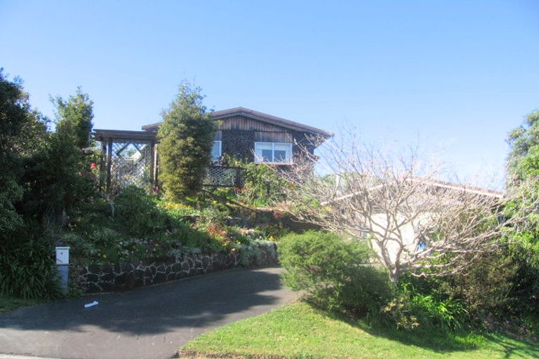 Photo of property in 6 Punga Place, Whitianga, 3510