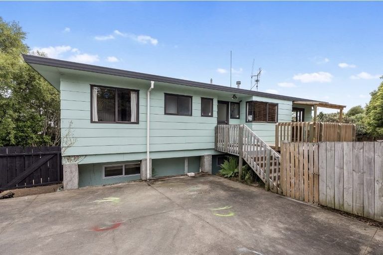 Photo of property in 2 Leander Road, Bayswater, Auckland, 0622