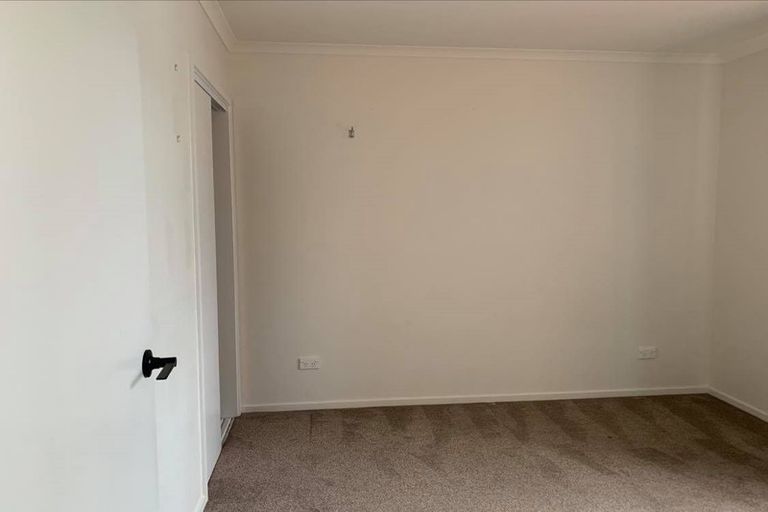 Photo of property in 7 Fermi Lane, Papakura, 2110