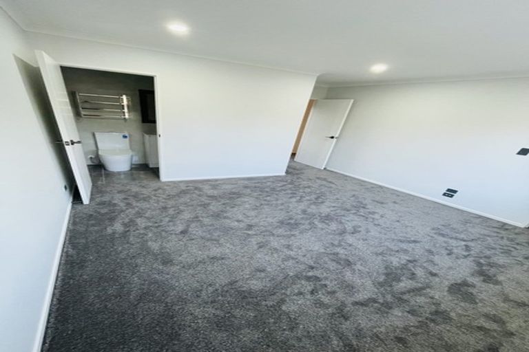 Photo of property in 100a Kimpton Road, Papatoetoe, Auckland, 2025