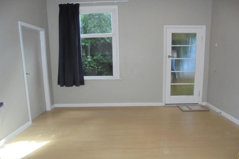 Photo of property in 4 Springfield Terrace, Kelburn, Wellington, 6012