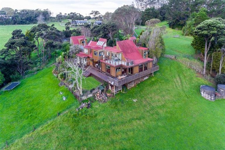 Photo of property in 217 Taylor Road, Waimauku, 0882