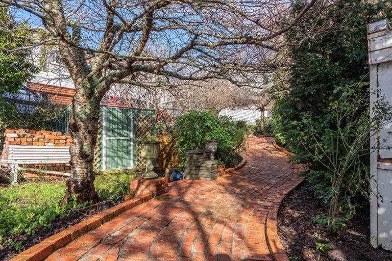 Photo of property in 30 Ponsonby Road, Karori, Wellington, 6012