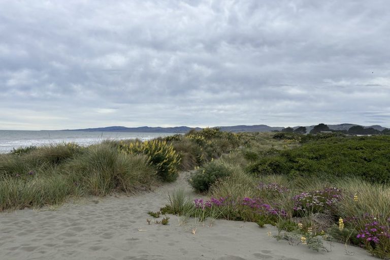 Photo of property in 3/50 Marine Parade, North New Brighton, Christchurch, 8083