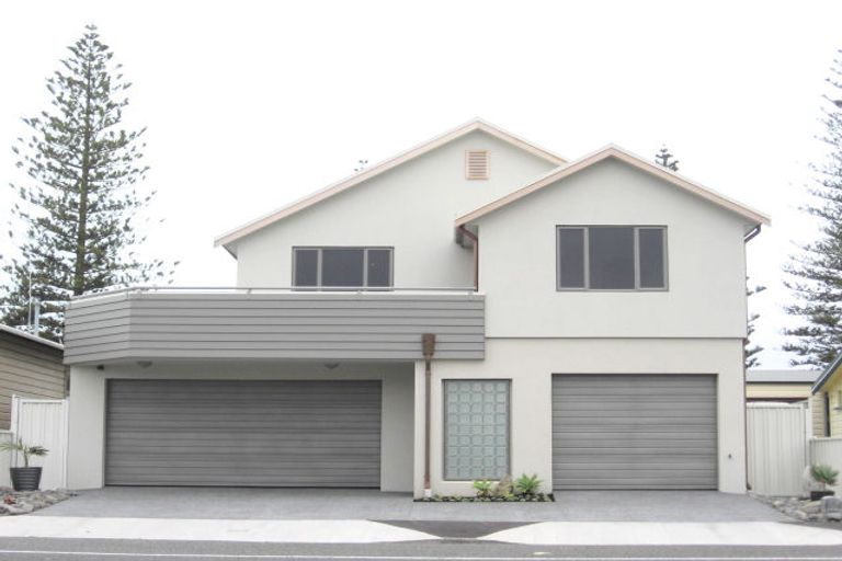Photo of property in 48 Te Awa Avenue, Te Awa, Napier, 4110