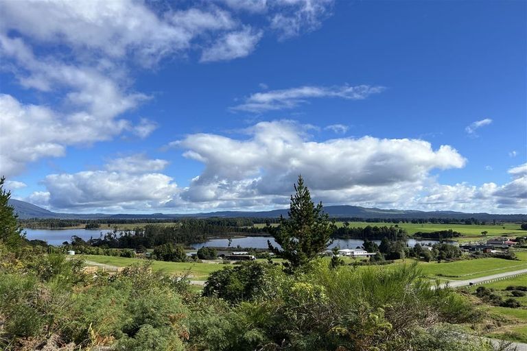 Photo of property in 8 Bellbird Close, Moana, 7875