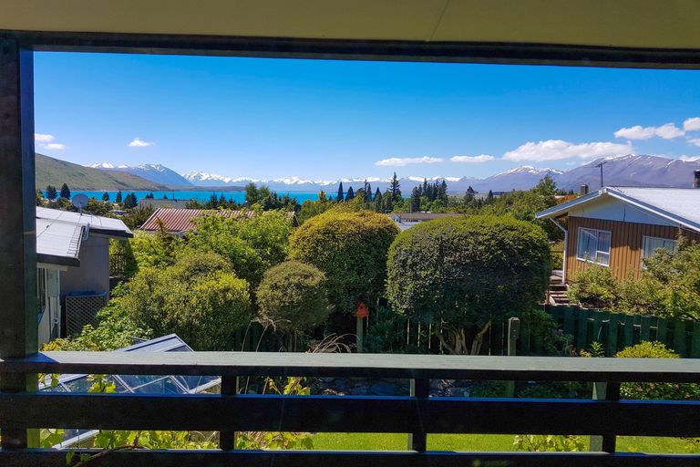 Photo of property in 25 Murray Place, Lake Tekapo, 7999