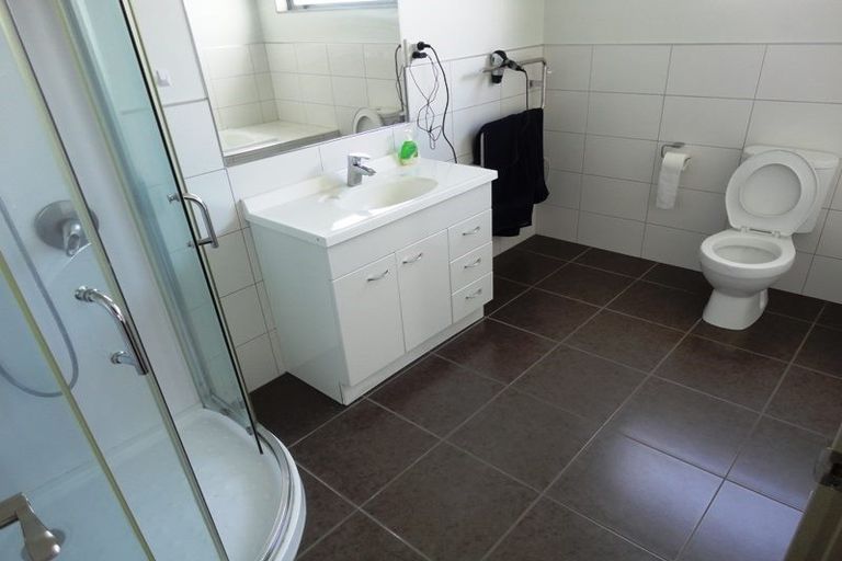 Photo of property in 2 Kauri Drive, Takanini, 2112