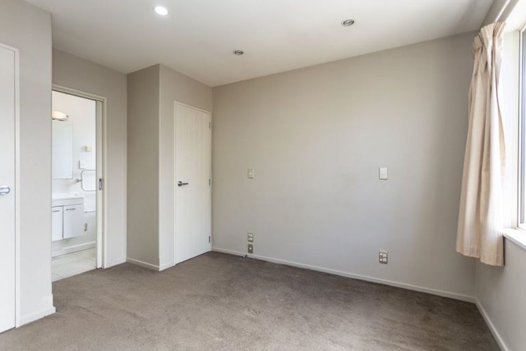 Photo of property in 45 Walton Street, Sydenham, Christchurch, 8023