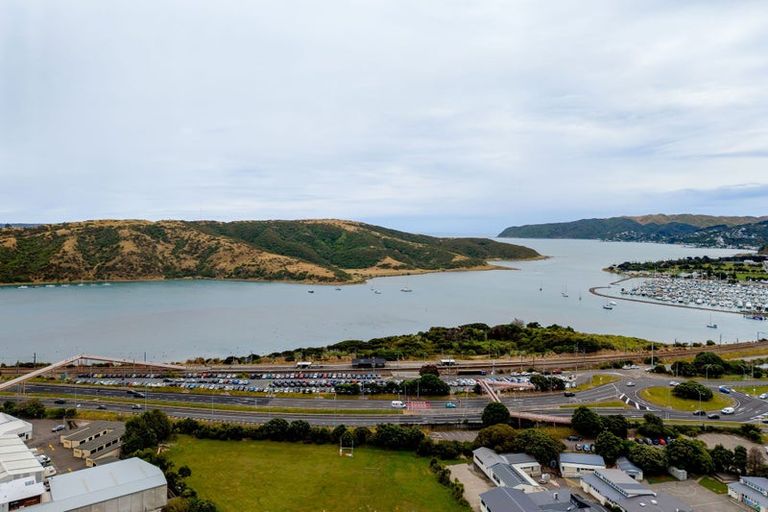 Photo of property in 22 Paremata Drive, Paremata, Porirua, 5024