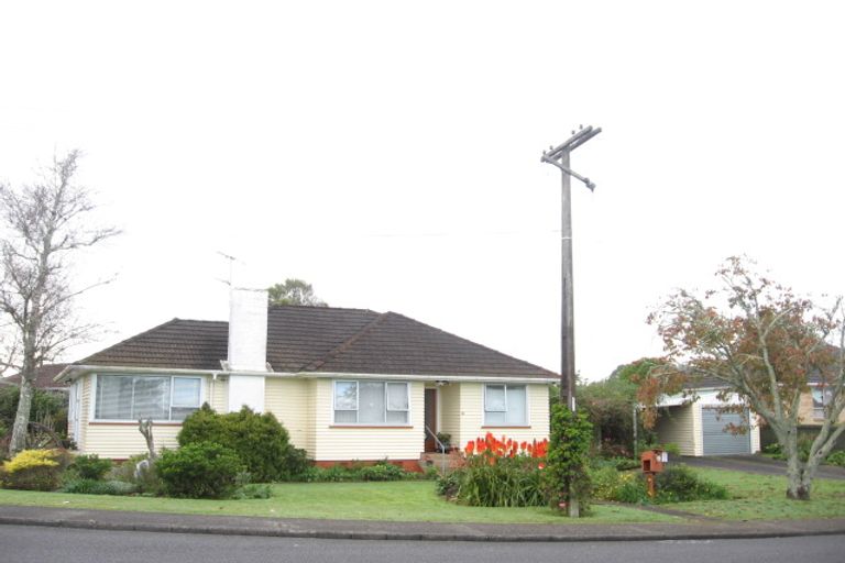 Photo of property in 56 Bowater Place, Manurewa, Auckland, 2102