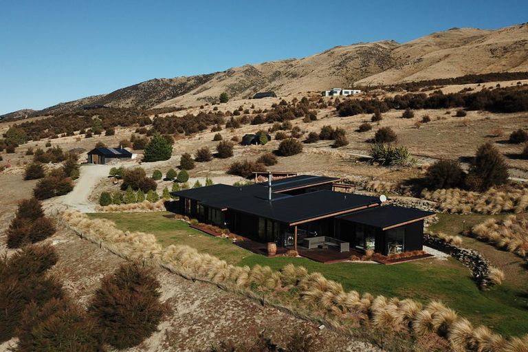 Photo of property in 15 Estrella Heights Lane, Queensberry, Cromwell, 9383