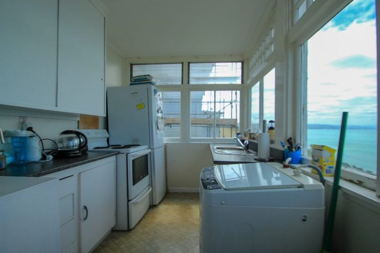 Photo of property in 4/39 Grafton Road, Roseneath, Wellington, 6011