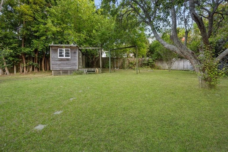 Photo of property in 66 Gledstane Road, Stanmore Bay, Whangaparaoa, 0932