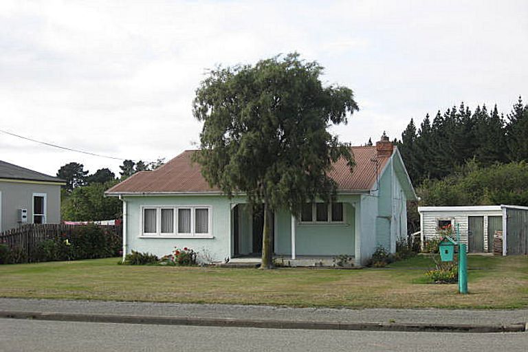 Photo of property in 7 Edward Street, Waimate, 7924