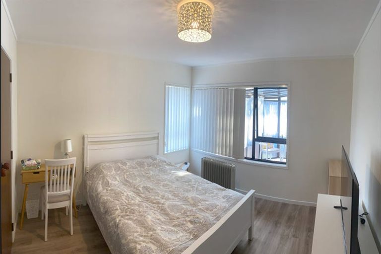 Photo of property in 2/168 Prince Regent Drive, Farm Cove, Auckland, 2012