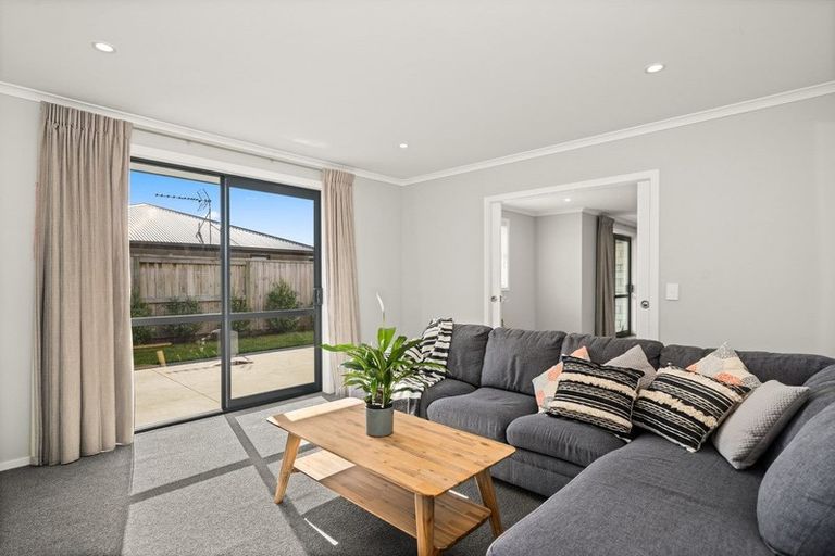 Photo of property in 10 Ponga Place, Papamoa Beach, Papamoa, 3118