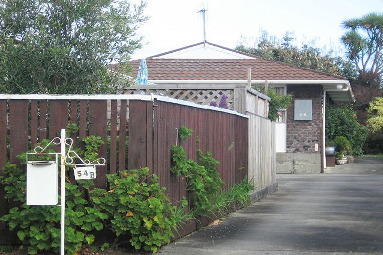 Photo of property in 54b Eatwell Avenue, Paraparaumu Beach, Paraparaumu, 5032