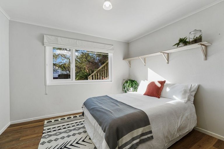 Photo of property in 1 Ash Grove, Ranui, Porirua, 5024