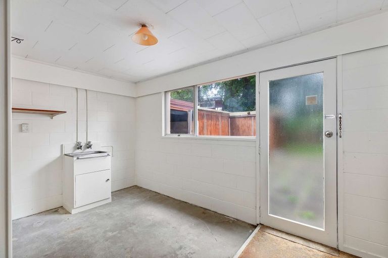 Photo of property in 52 Lawrence Crescent, Hillpark, Auckland, 2102