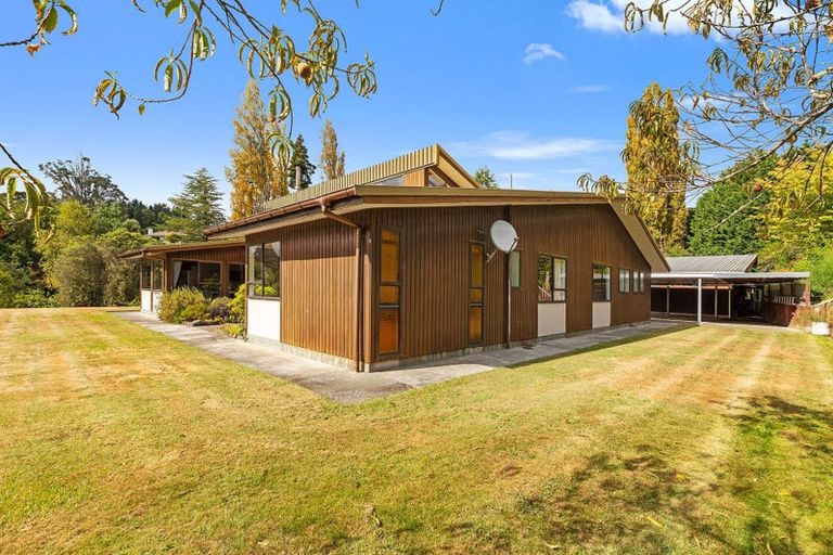 Photo of property in 9 Marshall Road, Hunterville, 4730