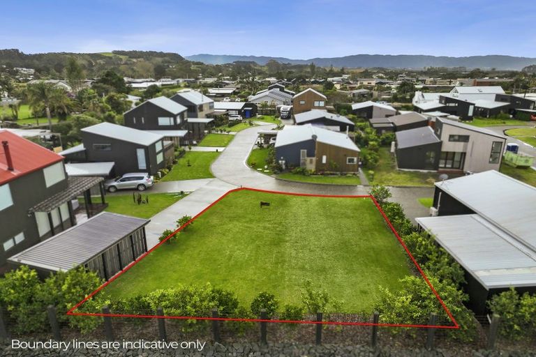 Photo of property in 3 Citrus Place, Mangawhai, 0505