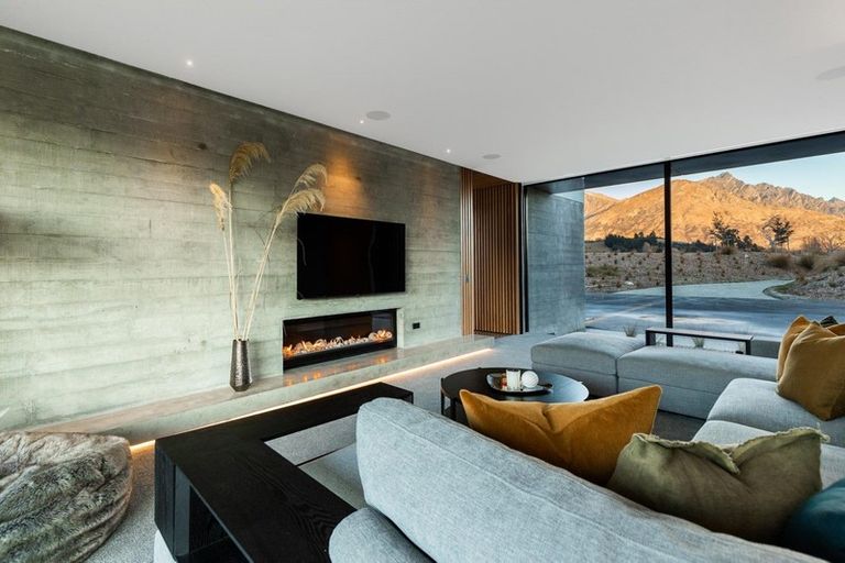 Photo of property in 5 Korimako Road, Speargrass Flat, Queenstown, 9371