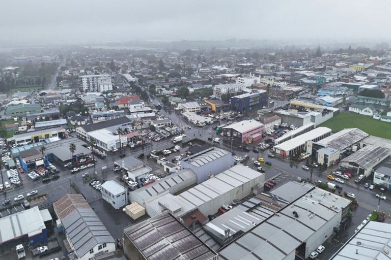 Photo of property in 11b Huia Road, Titirangi, Auckland, 0604