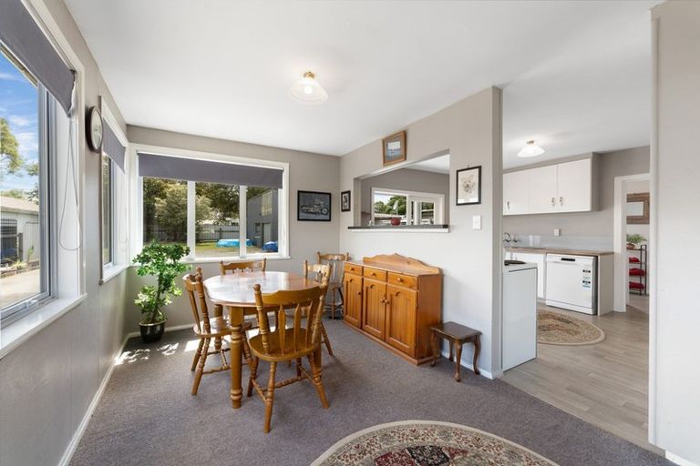 Photo of property in 18 Campbell Road, Bunnythorpe, Palmerston North, 4481