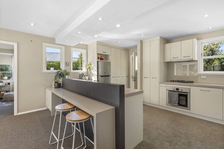 Photo of property in 10 Handyside Street, Tawa, Wellington, 5028