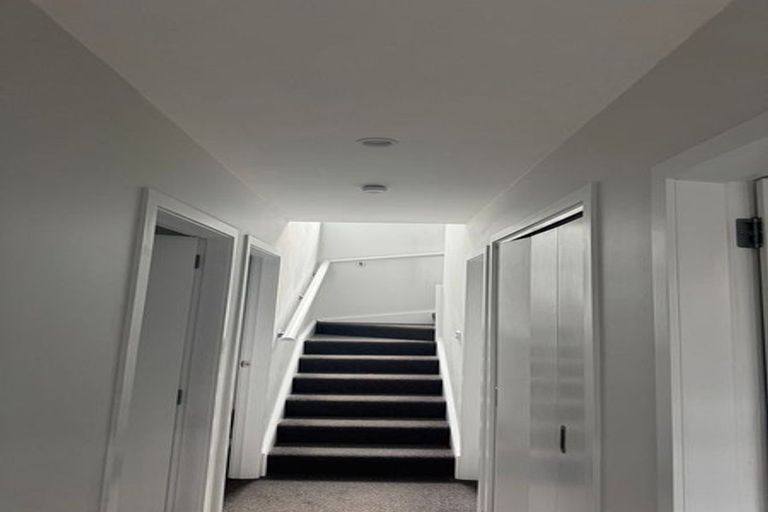 Photo of property in 91a Northland Road, Northland, Wellington, 6012