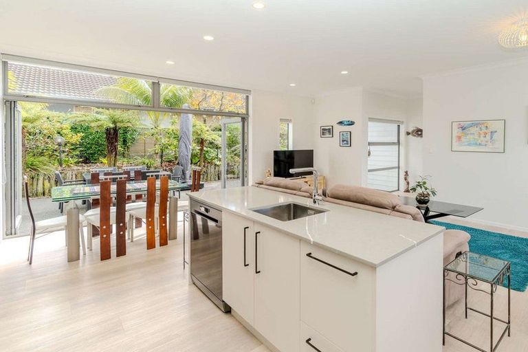 Photo of property in 6 Barrett Place, Kerikeri, 0230