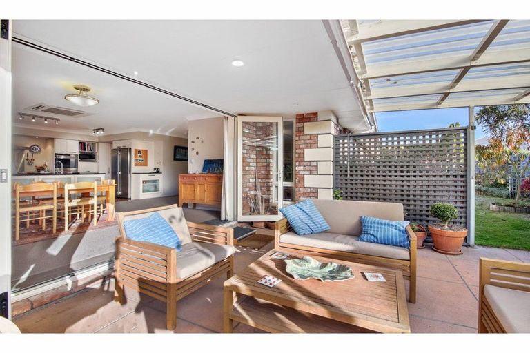 Photo of property in 15 Elm Drive, Rangiora, 7400