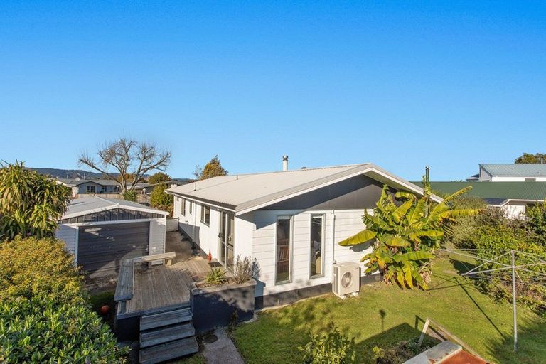 Photo of property in 35 Puriri Crescent, Edgecumbe, 3120