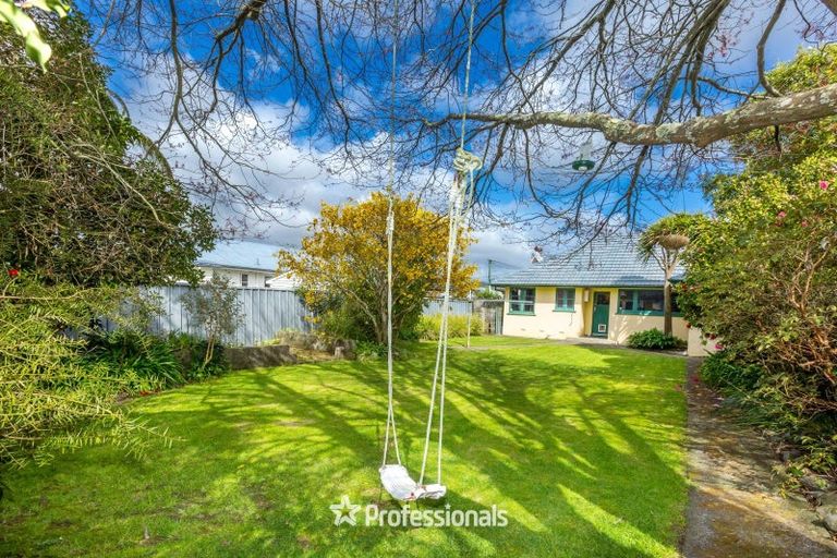Photo of property in 8 Stephen Street, Trentham, Upper Hutt, 5018
