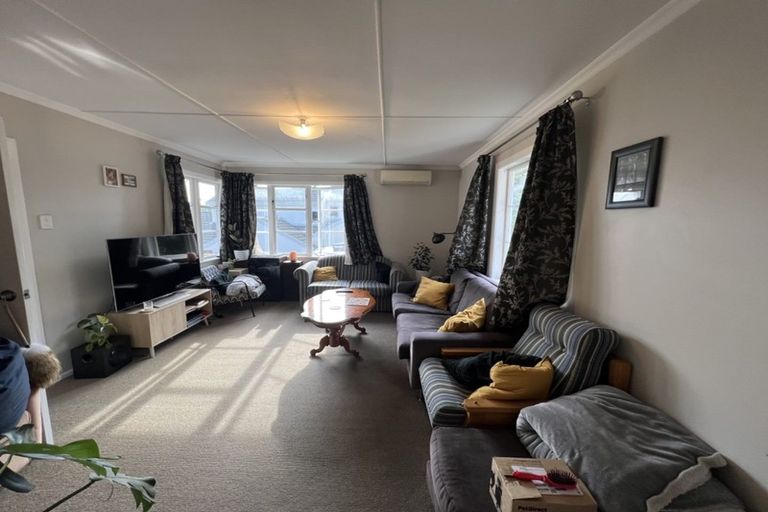 Photo of property in 3/132 Edmonton Road, Te Atatu South, Auckland, 0610