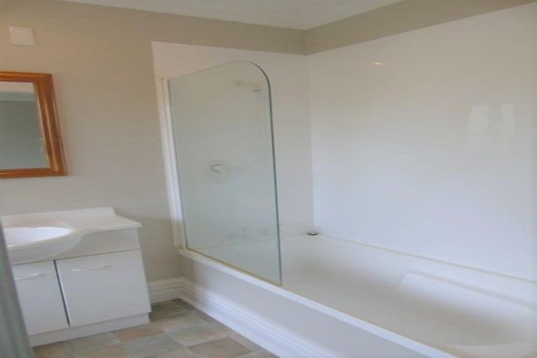 Photo of property in 1/180 Tinakori Road, Thorndon, Wellington, 6011