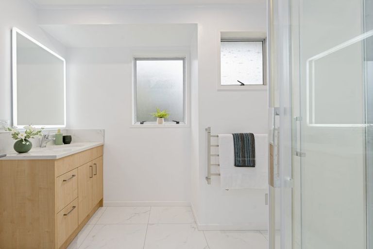 Photo of property in 16 Andelko Place, Henderson, Auckland, 0612