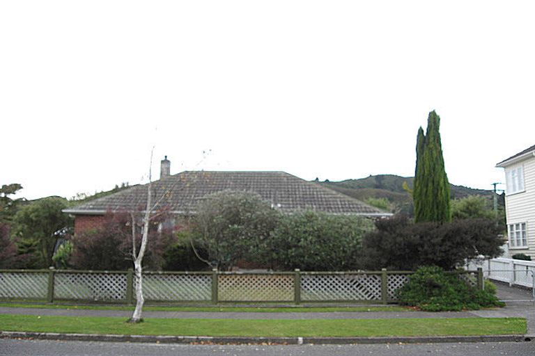 Photo of property in 8 Meldrum Street, Naenae, Lower Hutt, 5011