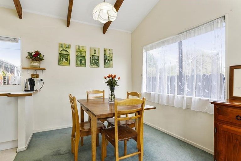 Photo of property in 3/388a West Coast Road, Glen Eden, Auckland, 0602